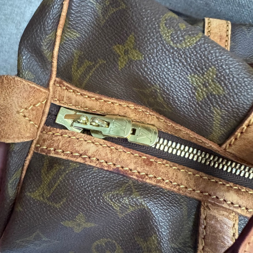 Louis Vuitton Monogram Canvas Duffel Bag - Picture 4 of 8